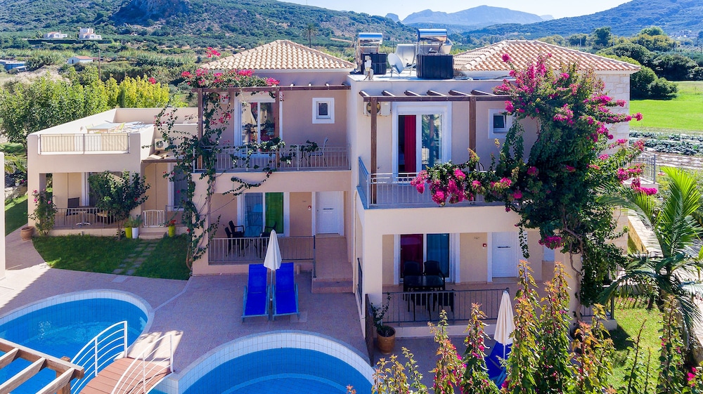 Azure Beach Seafront Villas 8/56