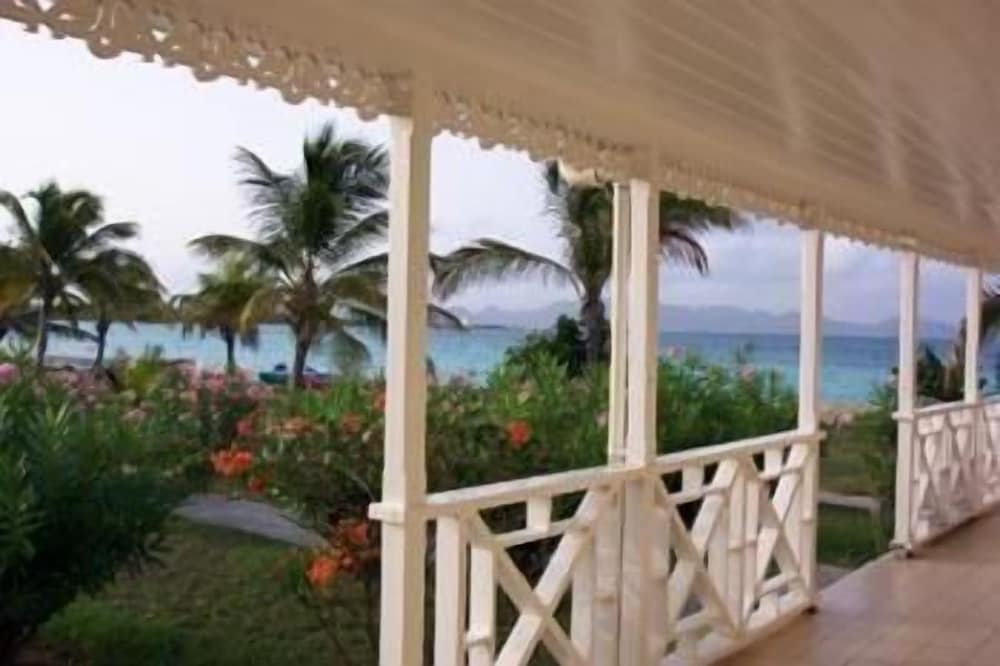 Anguilla Great House Beach Resort 29/33