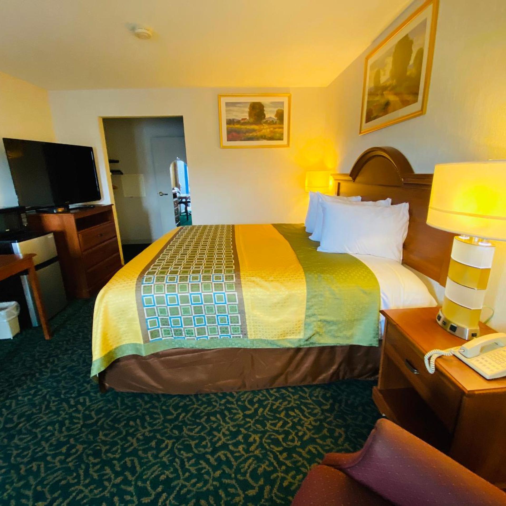 Harrisonville Inn & Suites 21/29