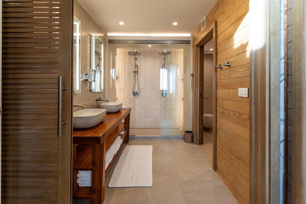 Overwater, Vip, Villa, King Bed, Two Story
