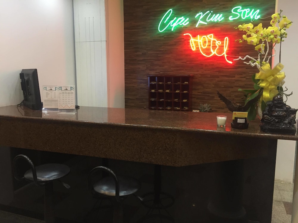 Cuu Kim Son Hotel 7/43