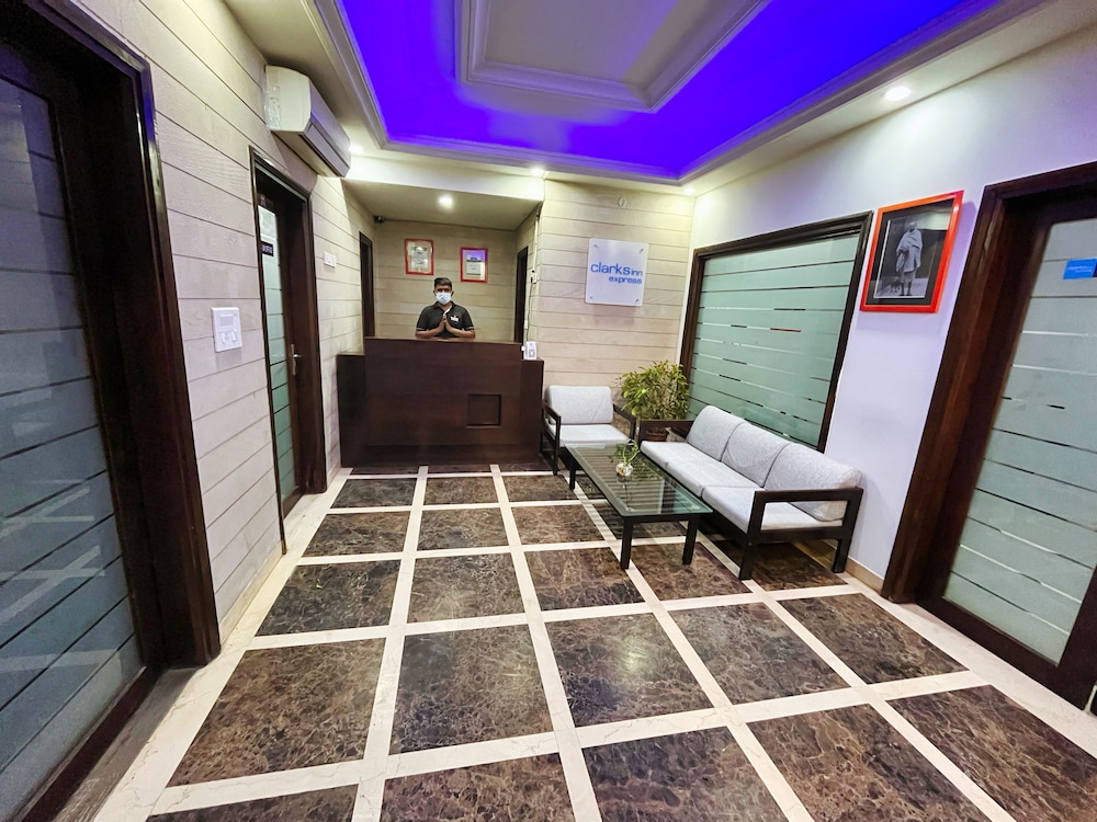 Clarks Inn Express Jaipur 11/60