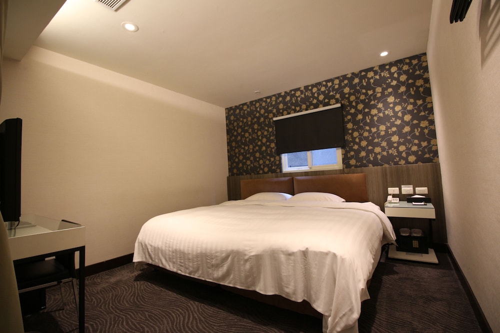 Hotel Puri Ximen Branch 21/65