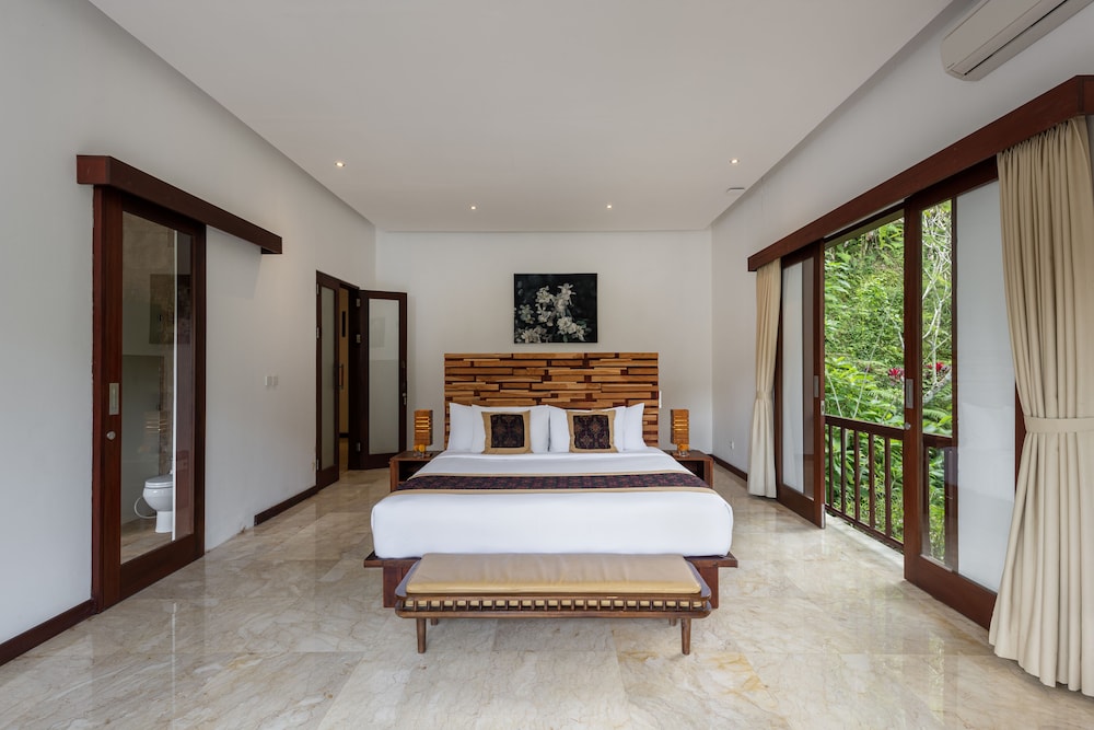 Room at Adiwana Dara Ayu Villa, Payangan