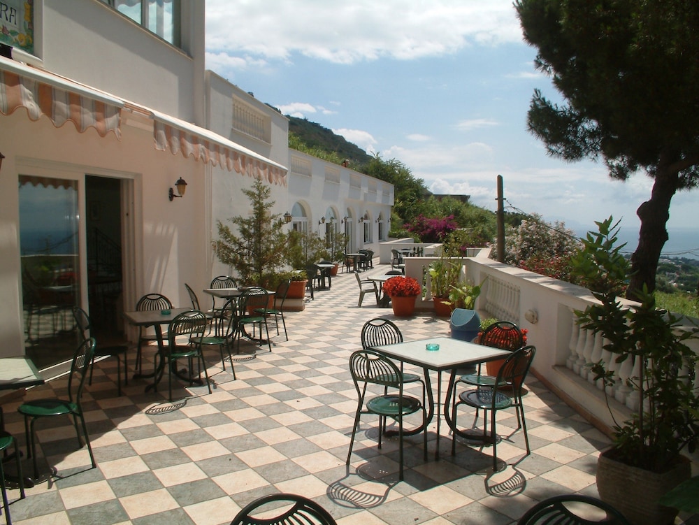 Hotel La Ginestra 27/32