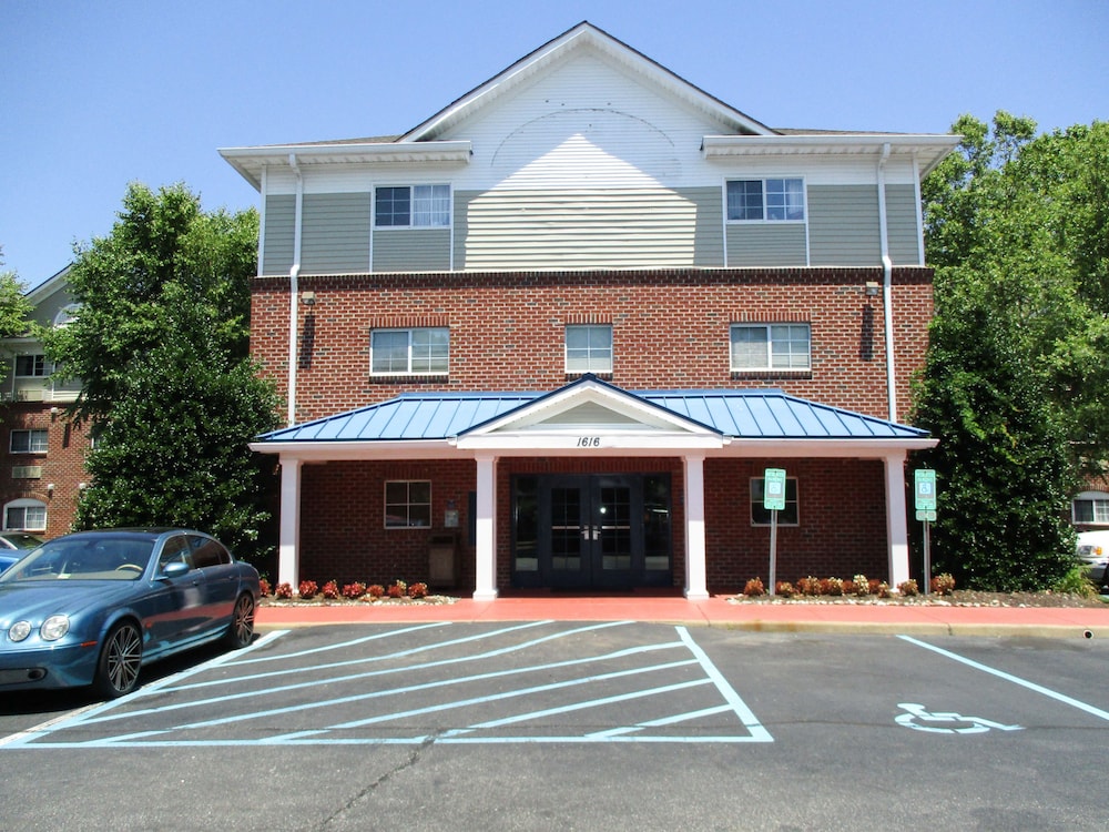 Studio 6 Extended Stay - Hampton, VA - Langley AFB Area 25/35