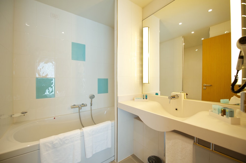 Novotel Salerno Est Arechi 20/75
