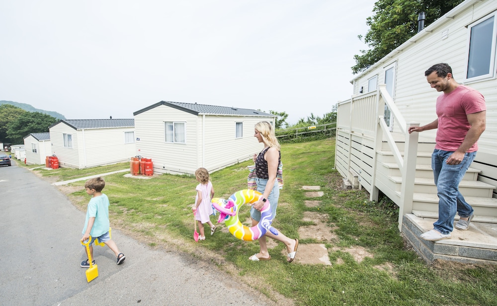 Sandaway Beach Holiday Park 39/50