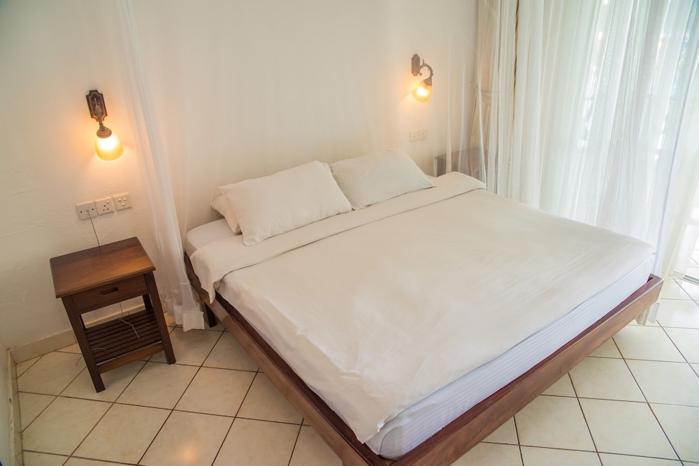 Nyali Beach Holiday Resort 10/48