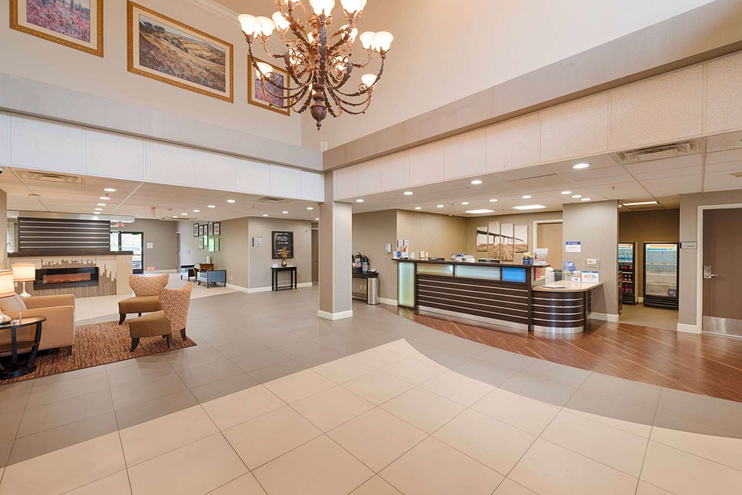 Best Western Plus Delta Inn & Suites 5/36