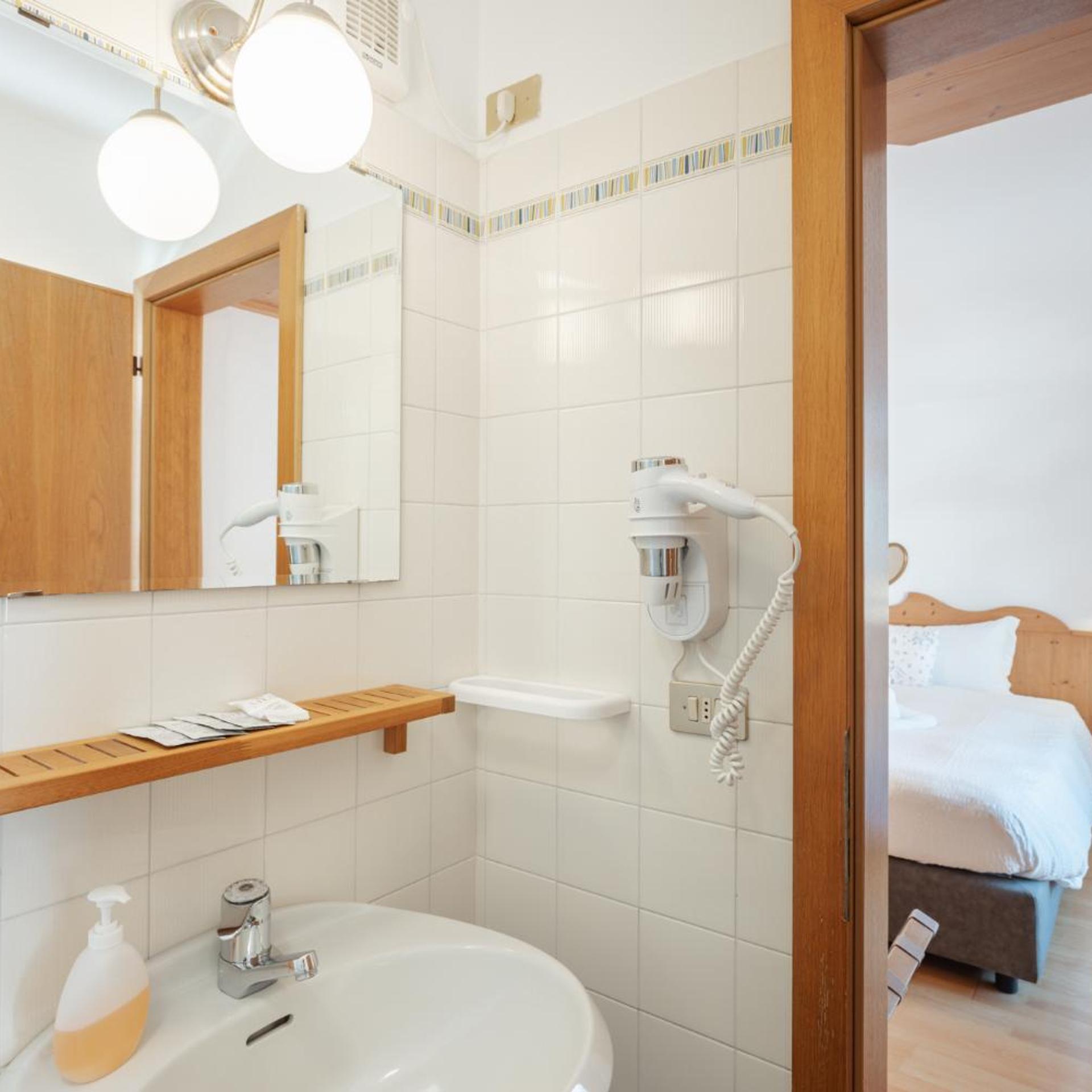Albergo Vezzana 42/50