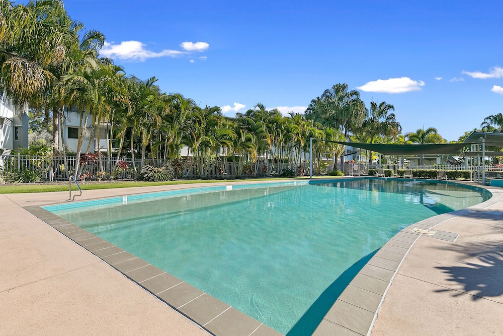 Ramada Encore by Wyndham Whale Cove Hervey Bay 27/57