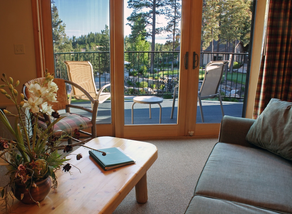 Mountain Lake Lodge 6/68