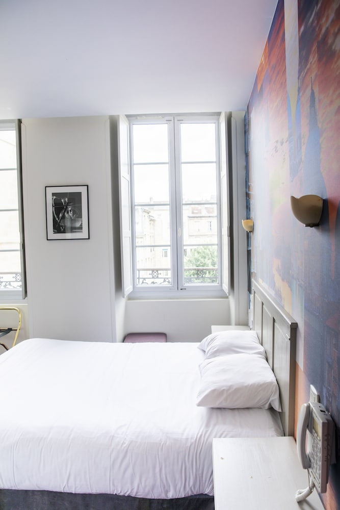Acanthe Hotel 33/46