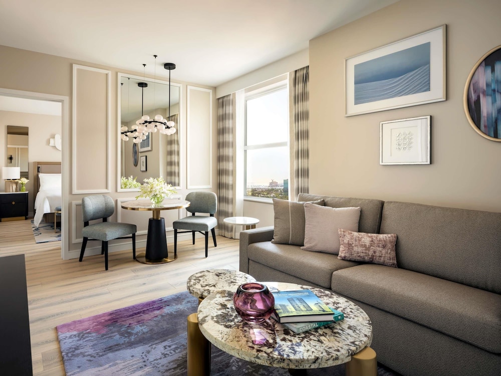 Fairmont Breakers Long Beach 28/50