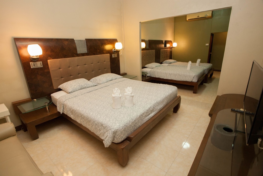 Lotusland Resort 30/49