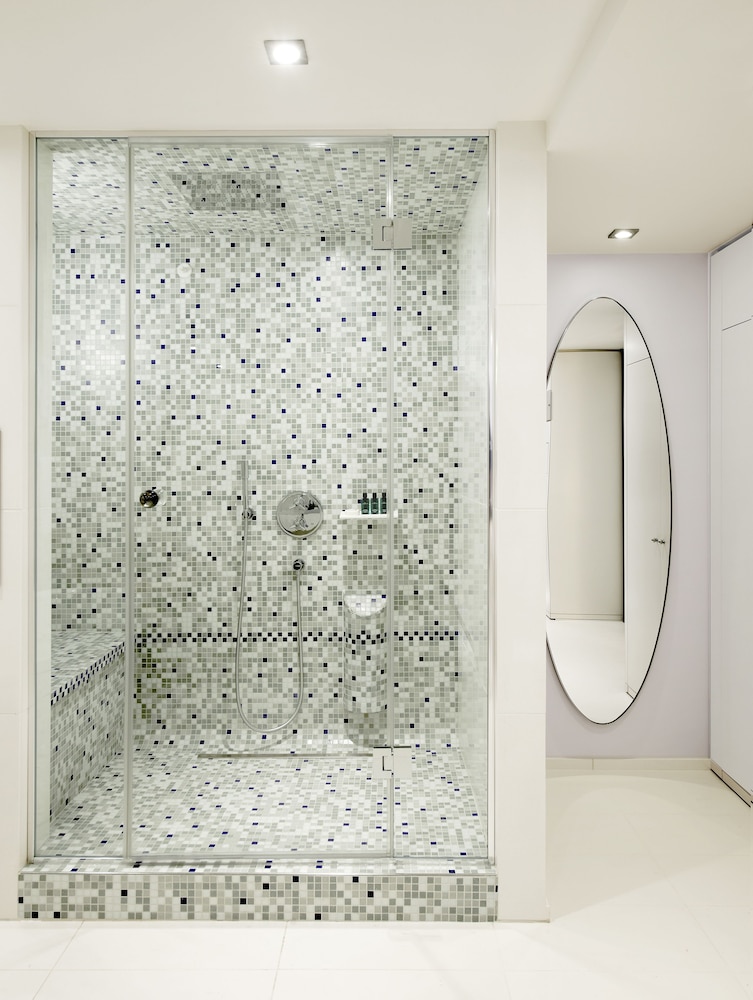 SOFITEL PARIS ARC DE TRIOMPHE 17/68