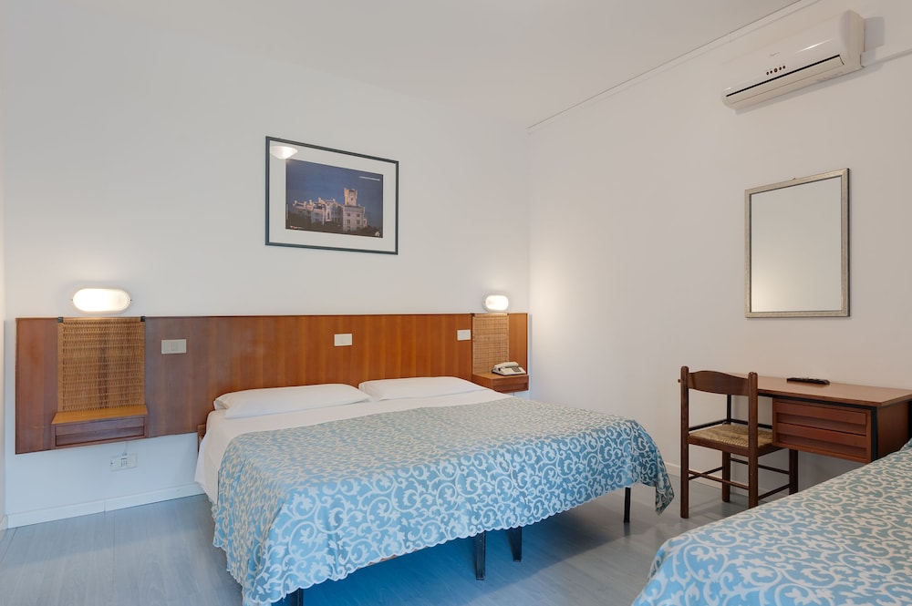 Hotel Helvetia 7/19