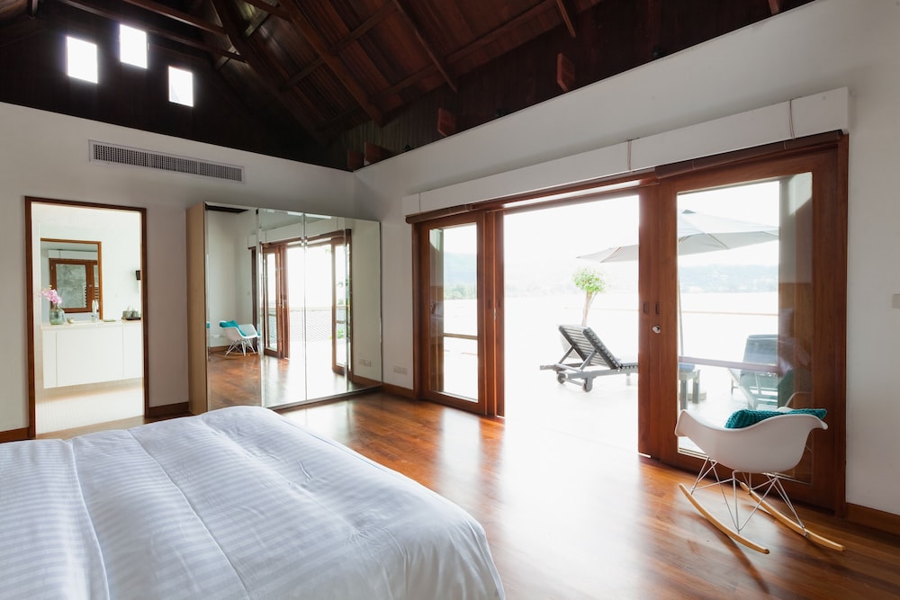 Villa Nevaeh 16/56