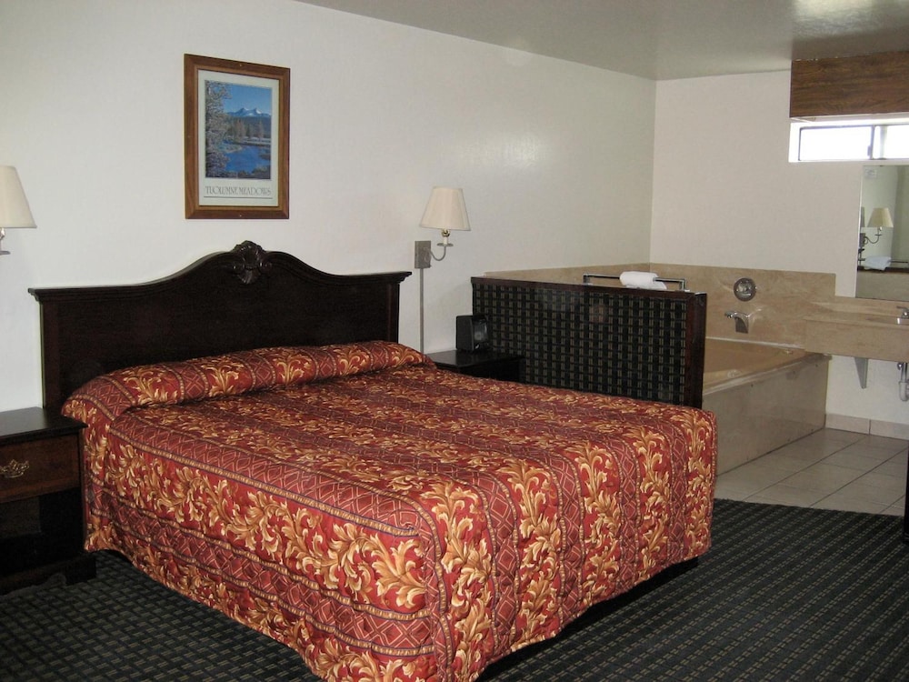 Jamestown Railtown Motel 16/31