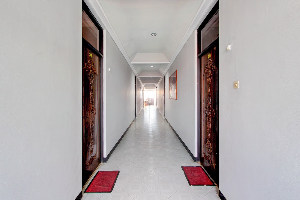 Oyo 3934 Hotel Istana Syariah Ex Istana Pekalongan 26/50