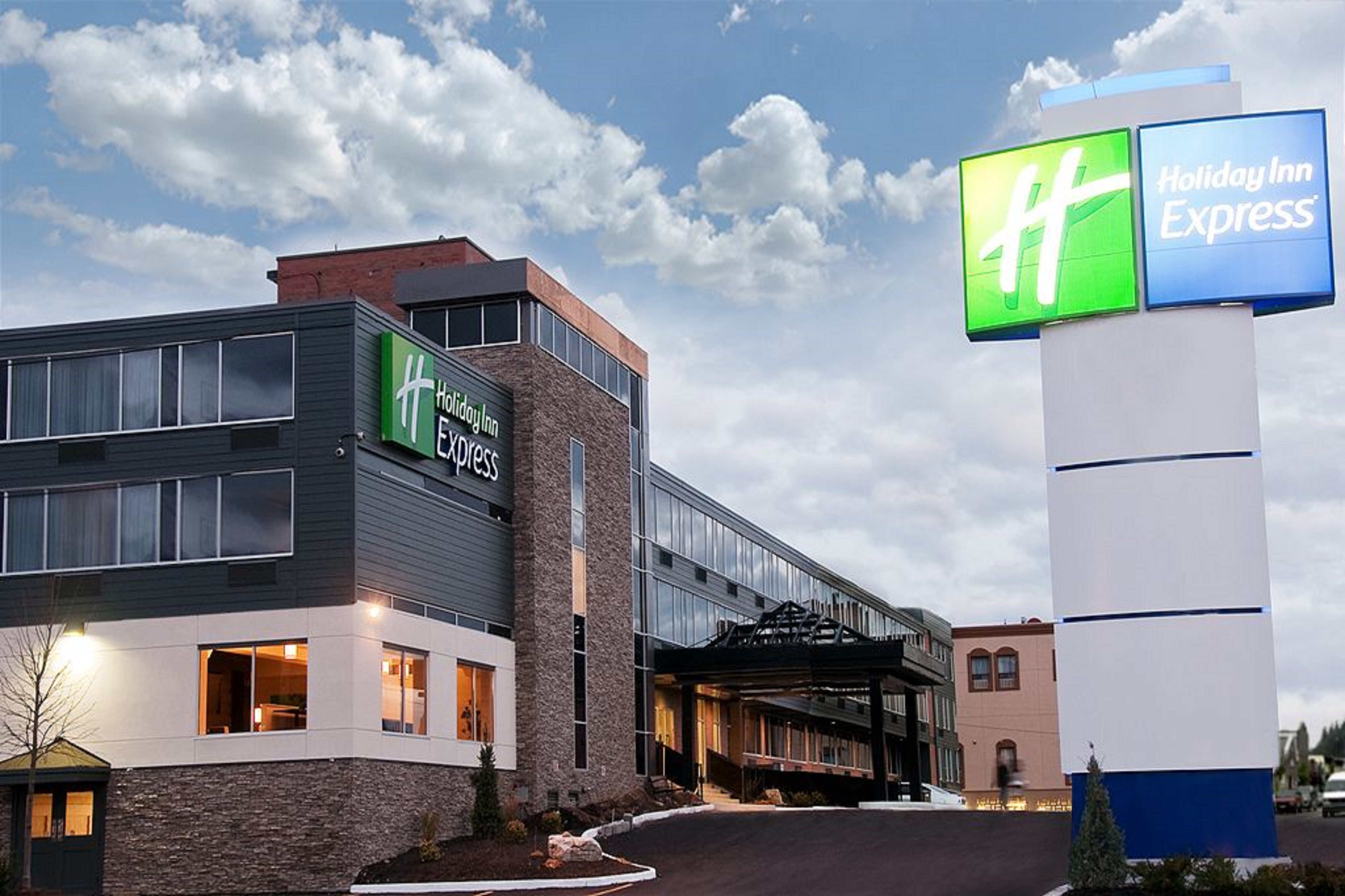 Holiday Inn Express: Sault Ste Marie 2/34
