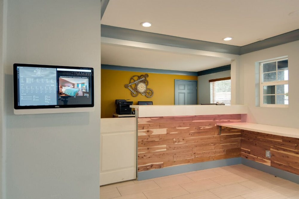 Americas Best Value Inn Hayward 10/57