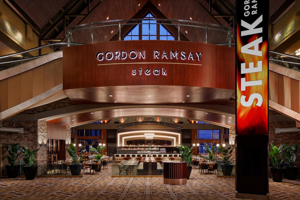River Rock Casino Resort 3/60