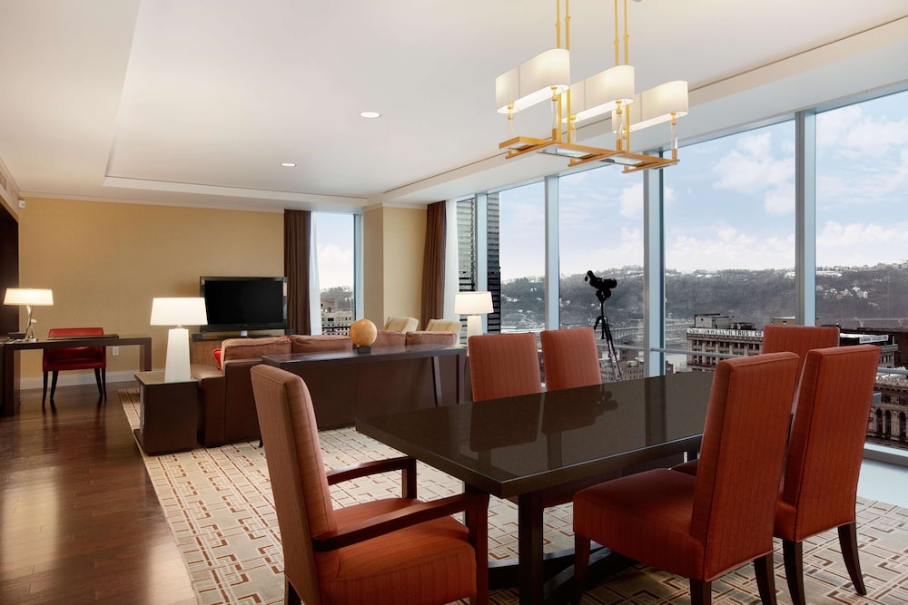 Fairmont Pittsburgh 61/75