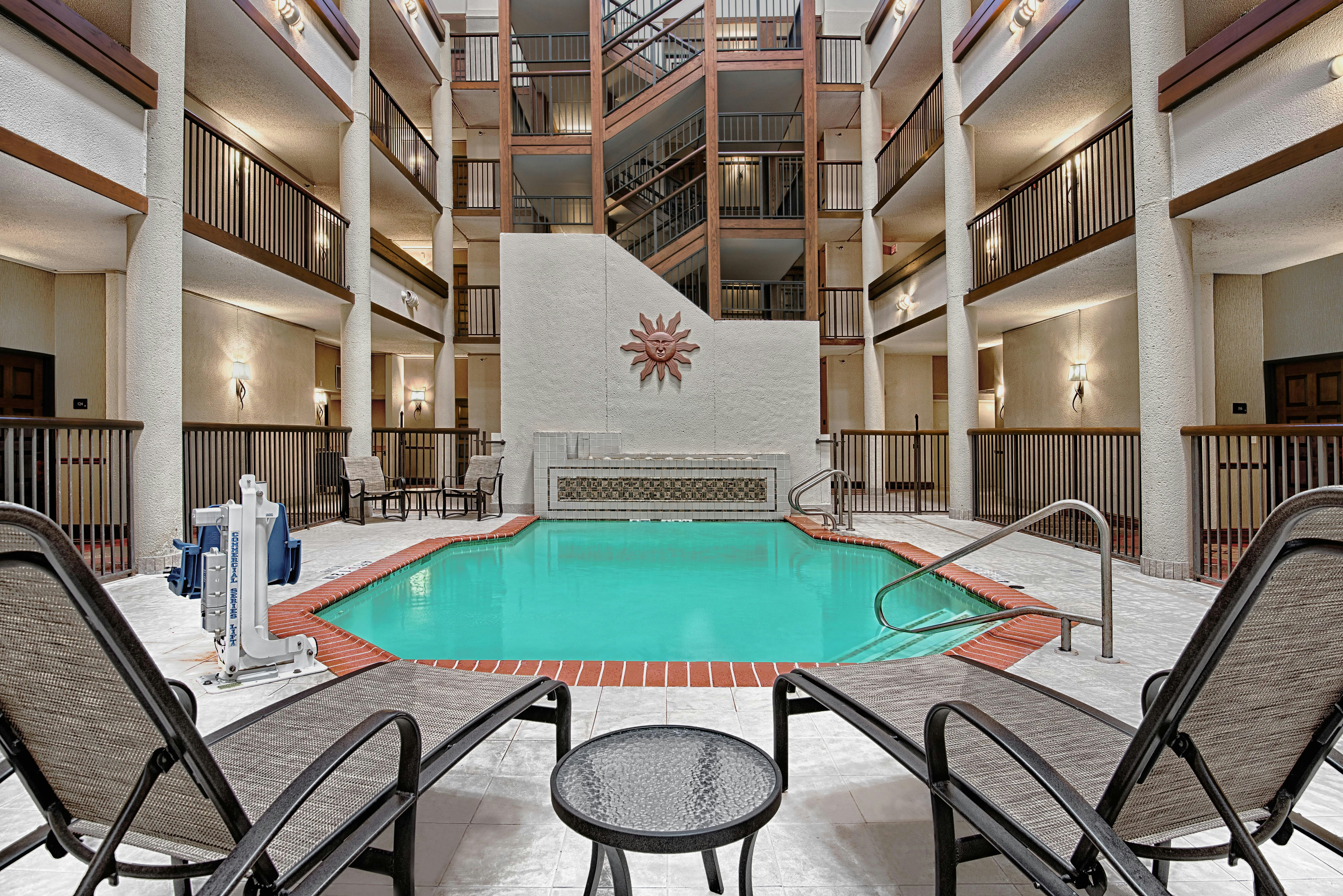 Hilton Garden Inn San Antonio Airport Hotel 58/59