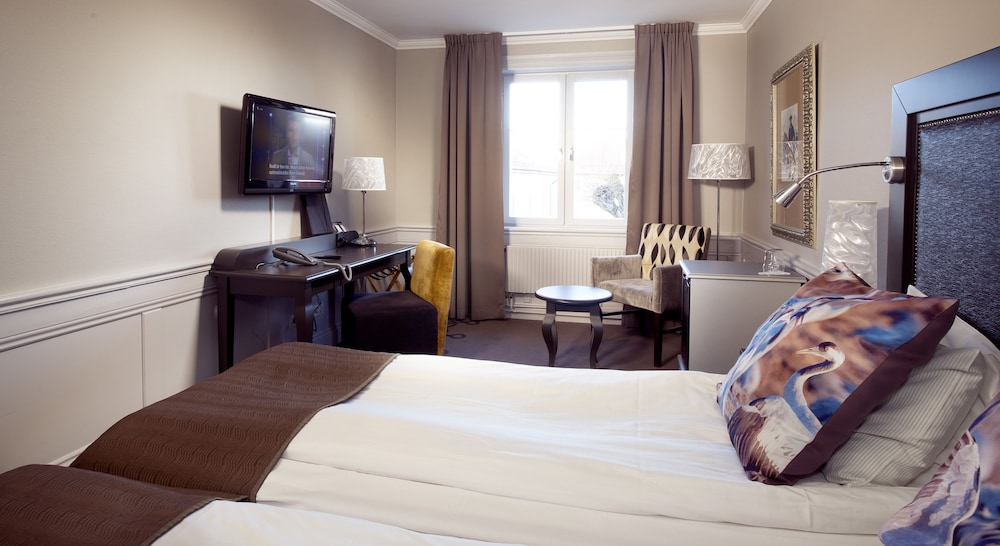 Home Hotel Majoren 17/48