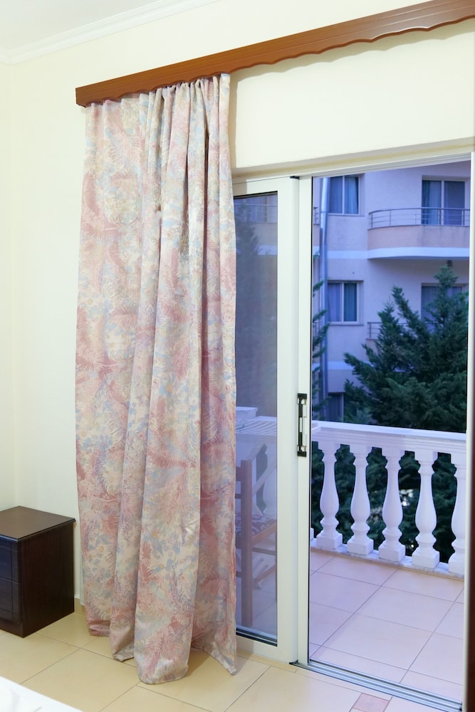 Hotel Rixhi 25/69