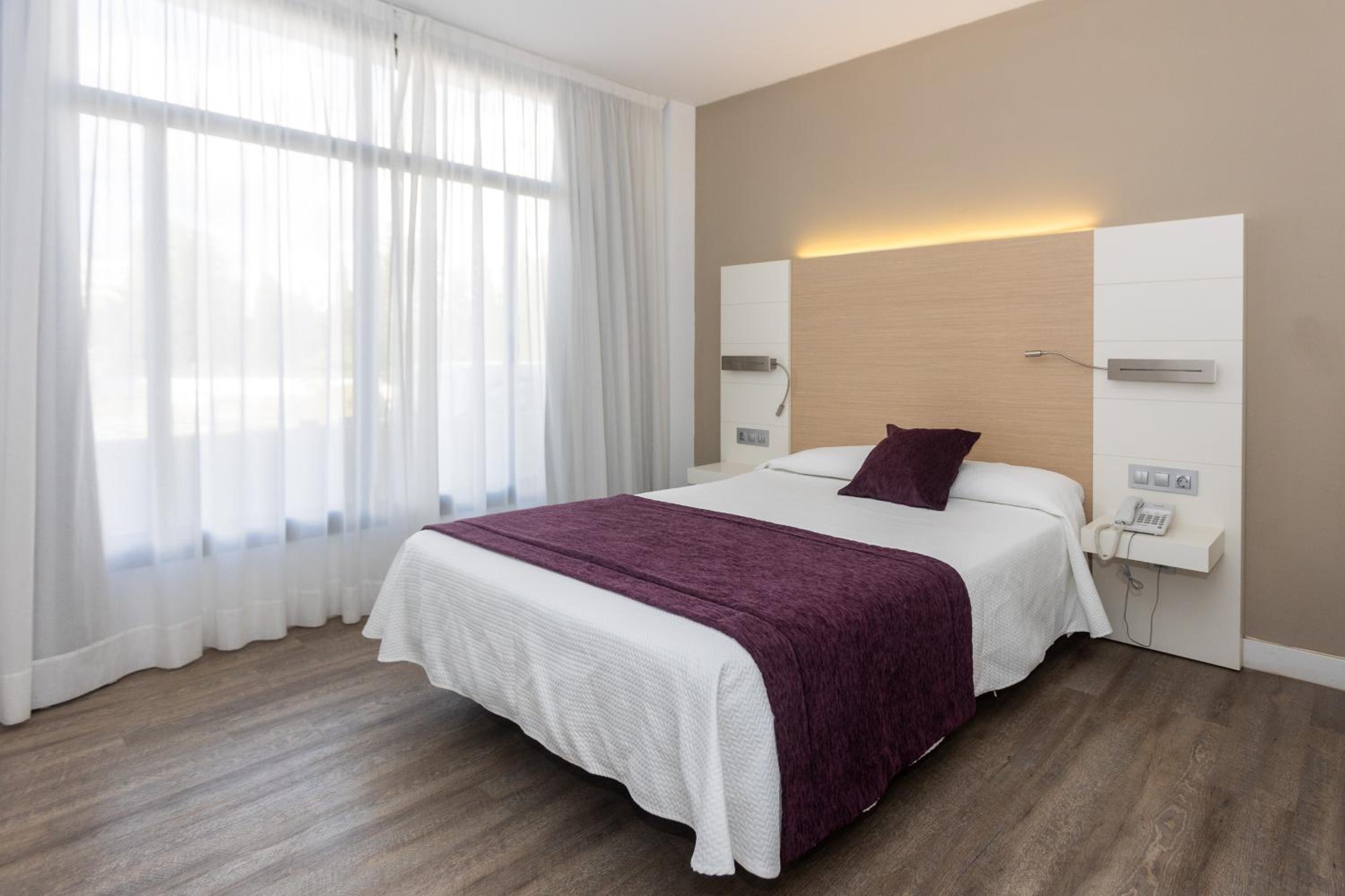 Room, Double Bed, No Balcony, Annex