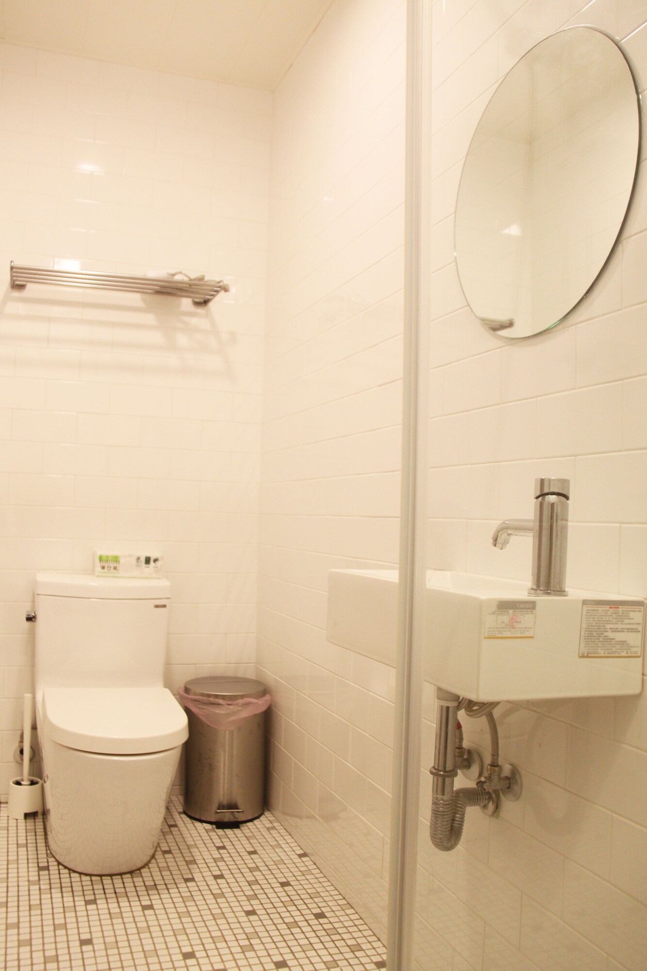 STANDARD, TWIN BEDS, PRIVATE BATHROOM