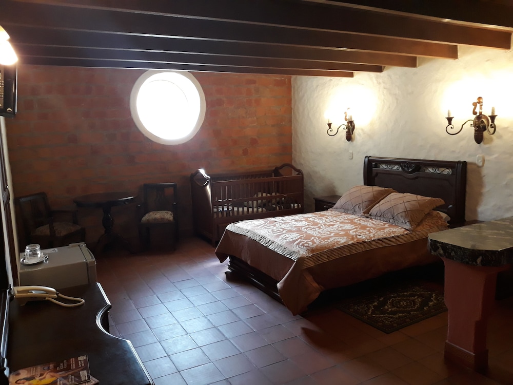 Hotel Monasterio 20/50
