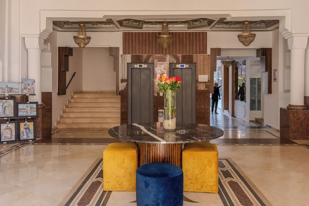 Imperial Holiday Hotel 20/86