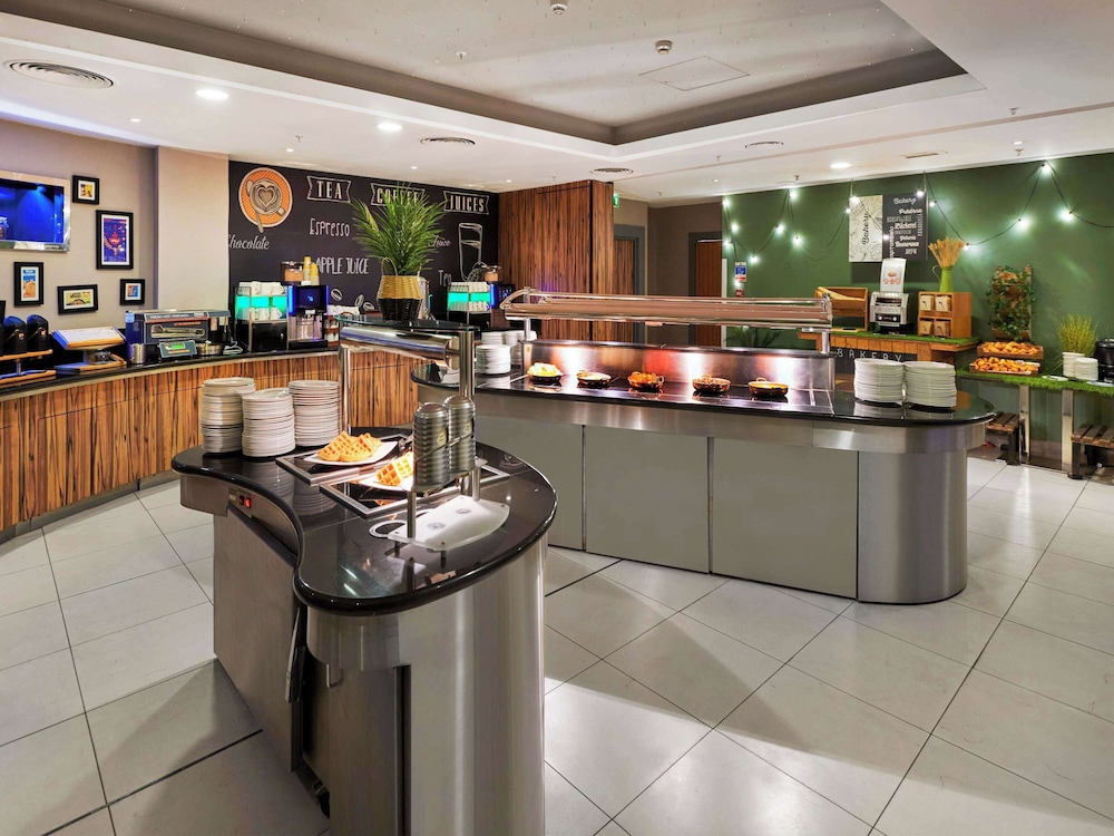 Novotel London West 10/50