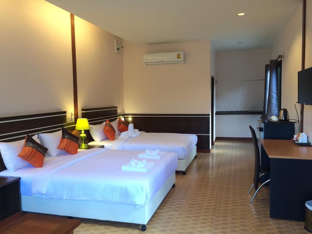 Banana Place Resort 11/45