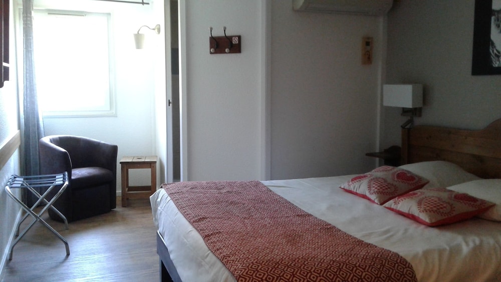 Hotel the Originals Porte de Geneve Annemasse Sud 6/54
