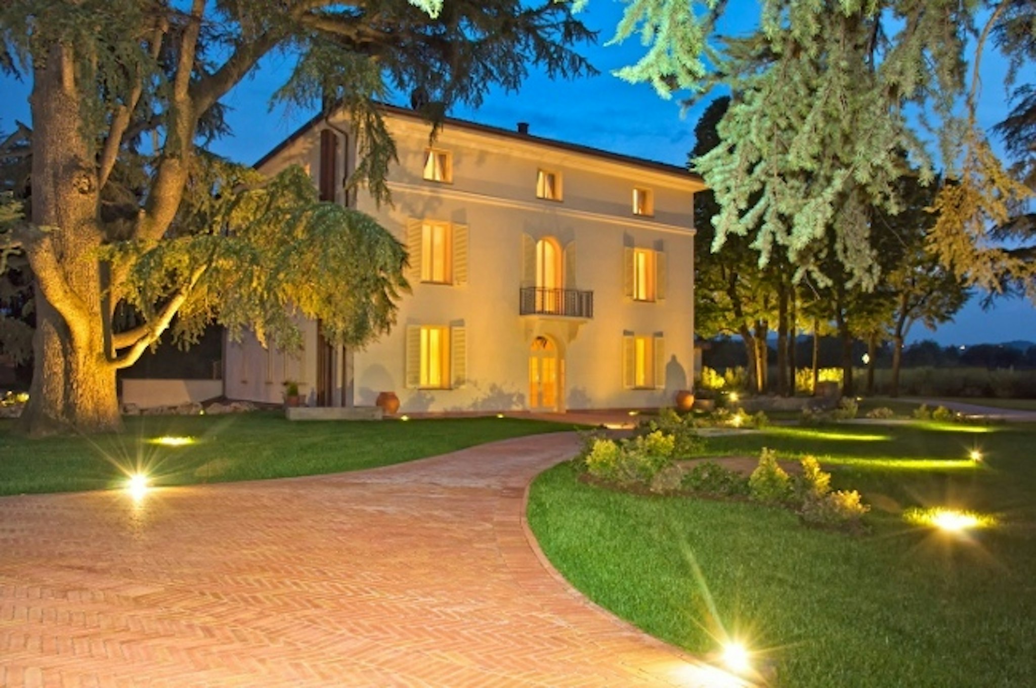 RELAIS VILLA VALFIORE 52/55