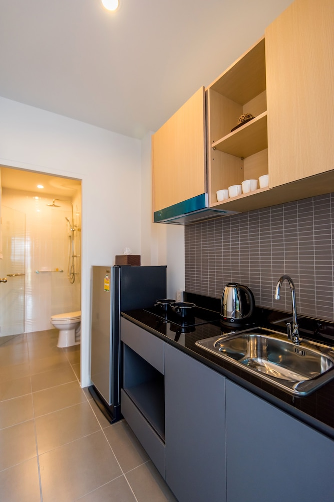 HILL MYNA CONDOTEL 51/56