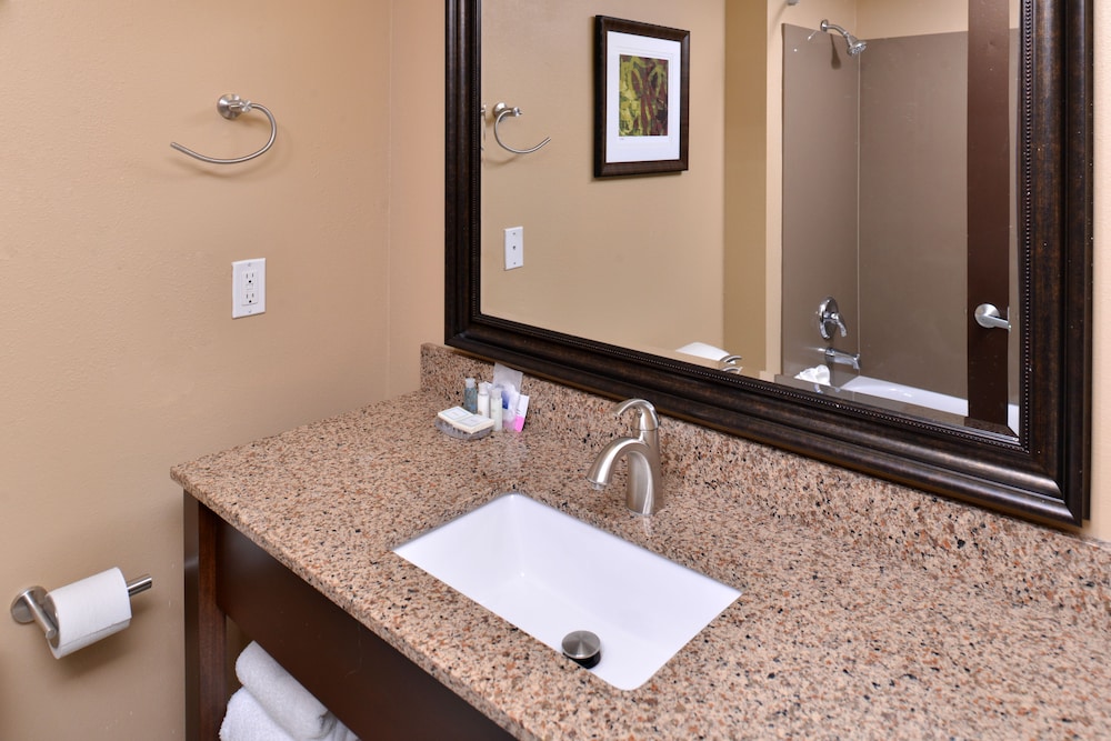 Best Western Woodland Inn 16/39