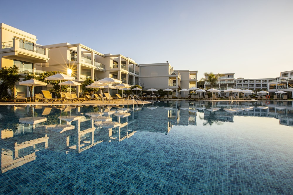 Asterias Beach Resort 42/47