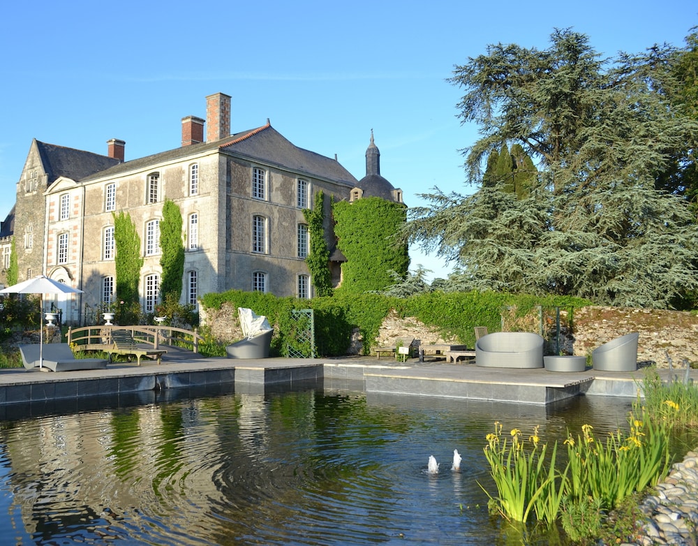 CHATEAU DE L'EPINAY 40/48