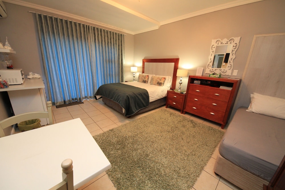 Bay View Somerset West 16/50