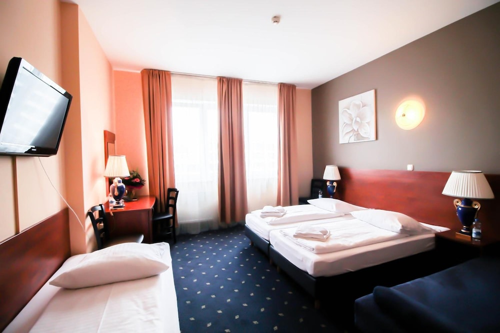 Atrium Charlottenburg 8/15