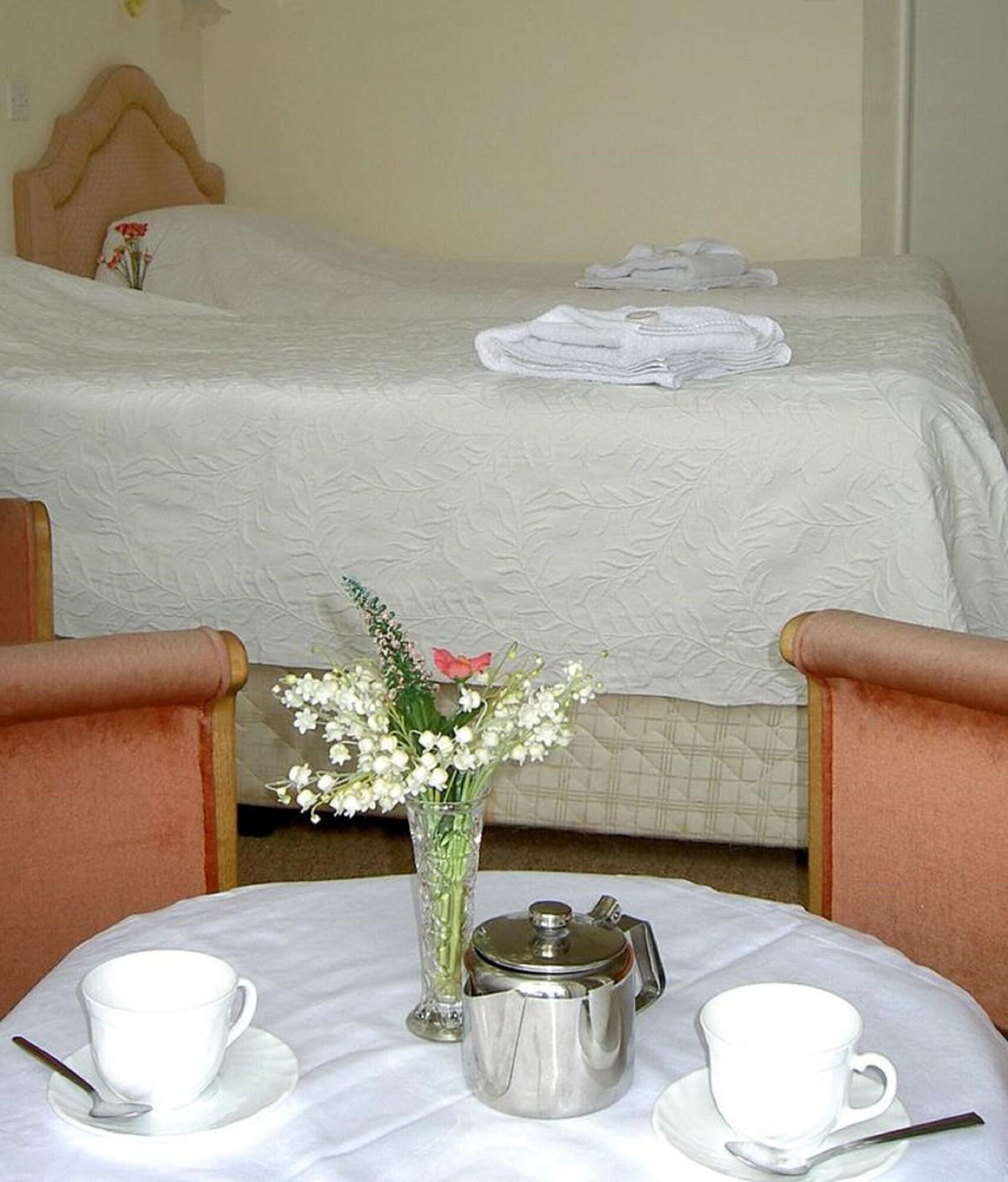 Alexandra Hotel Eastbourne 32/34