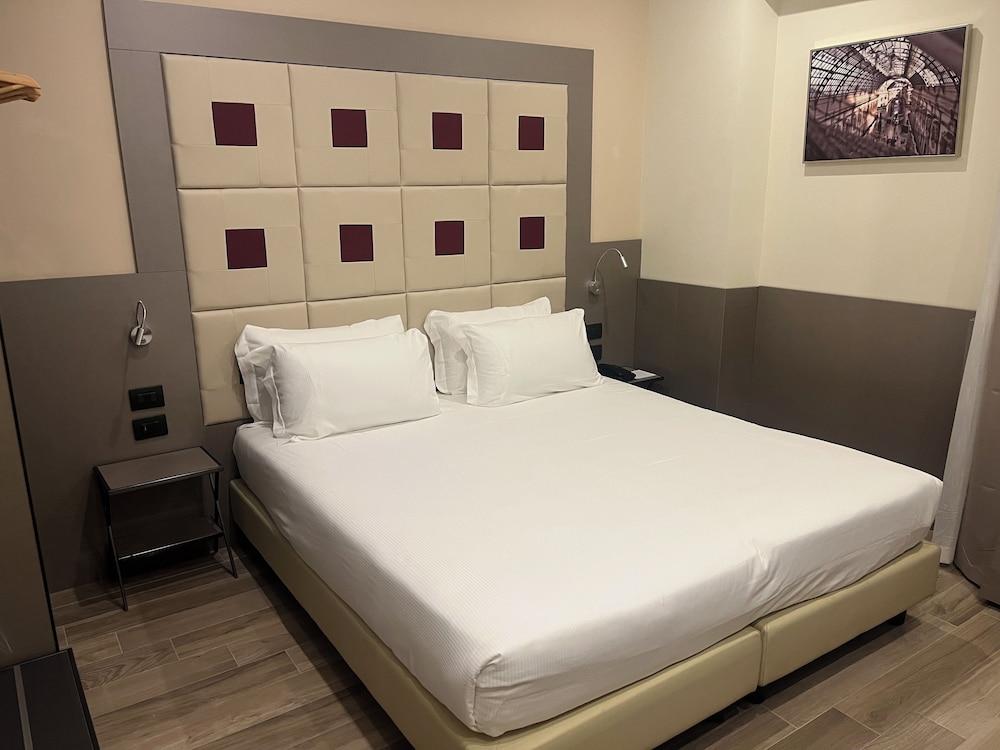 Jr Hotels Bocconi Milano 24/60