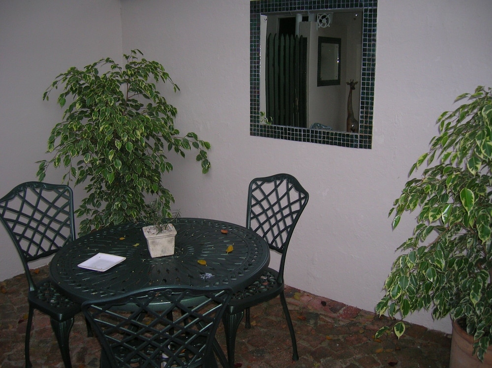 The Old Trading Post - Guest House 34/50