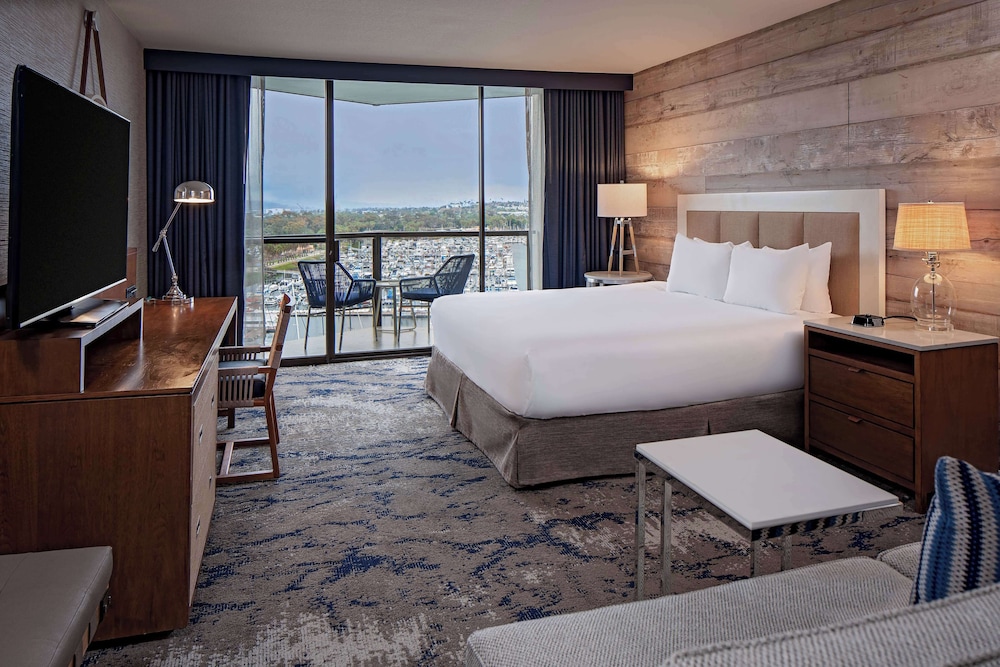 Suite, Ocean View, Corner
